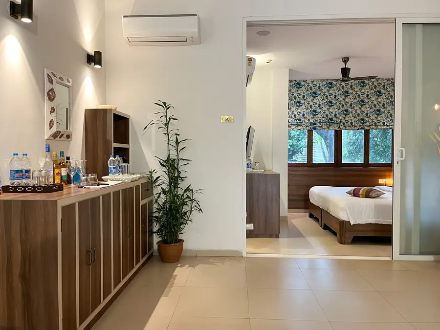 Acron Waterfront Courtyard Suite